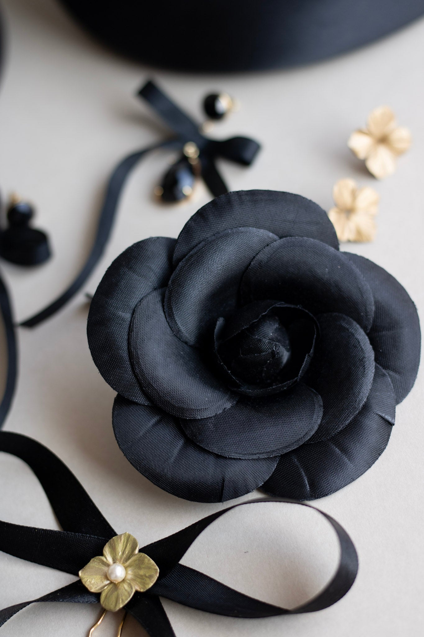 Camelia multi-style silk flower