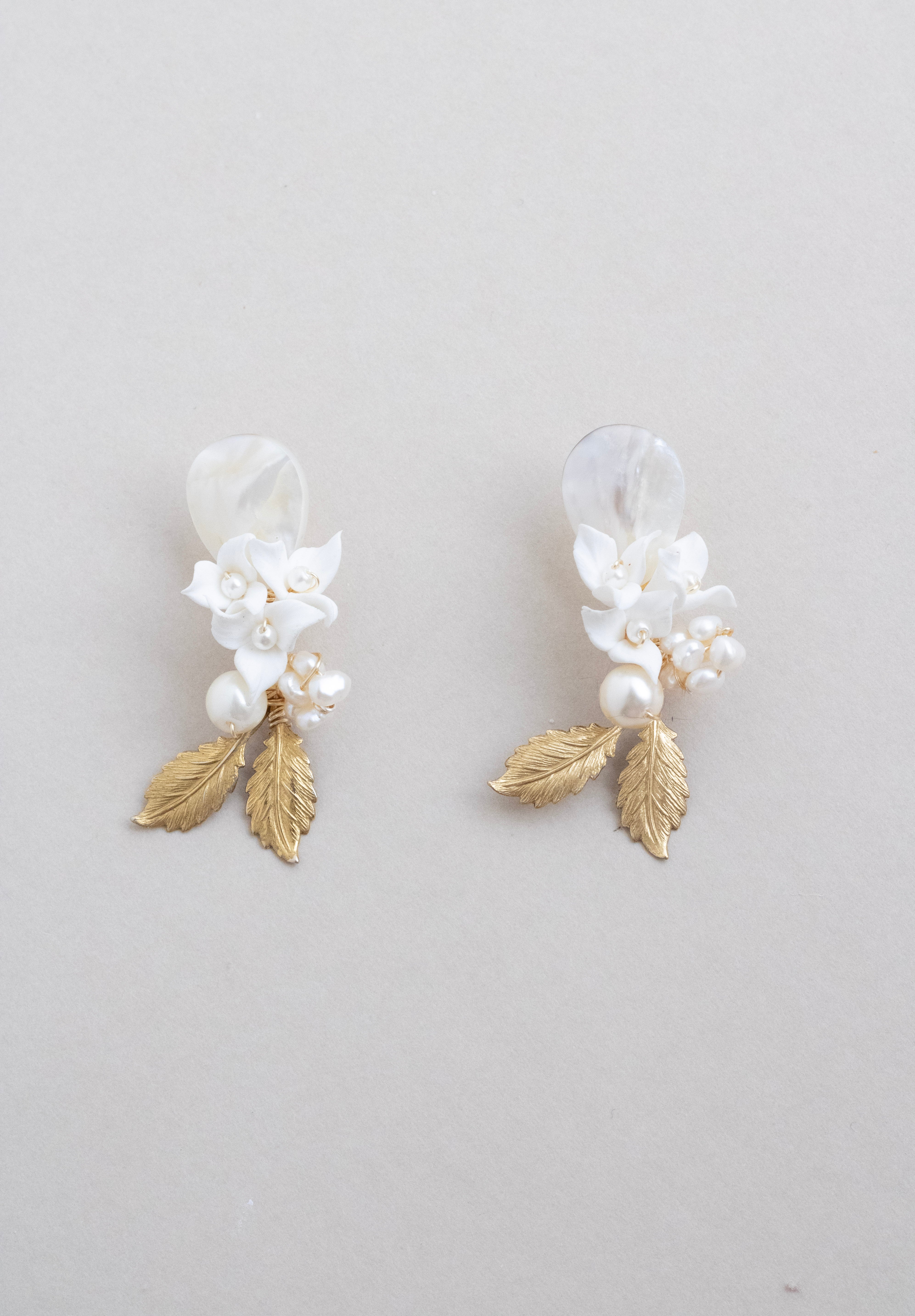 Petite Oakley's | gold leaf earrings